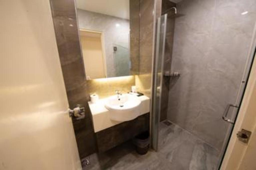 Ritzton Hotel Johor Bahru Esterno foto