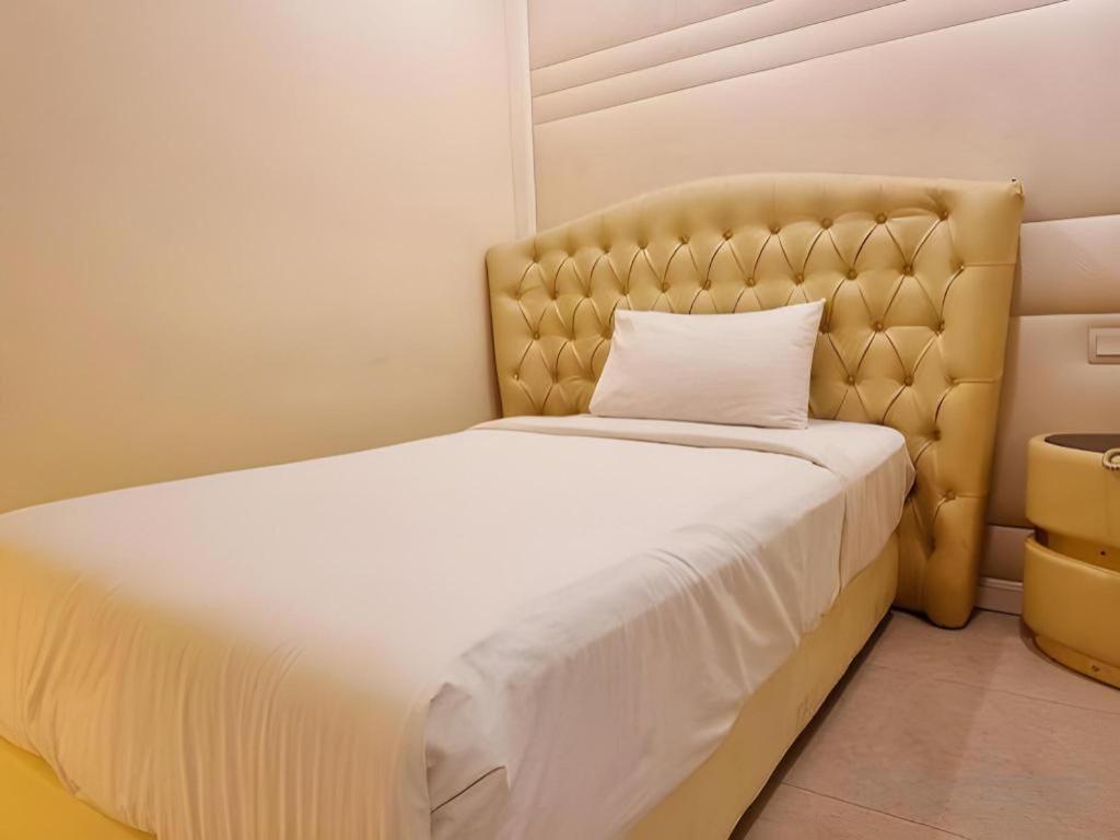 Ritzton Hotel Johor Bahru Esterno foto