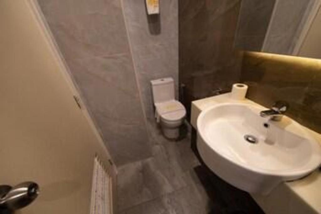 Ritzton Hotel Johor Bahru Esterno foto