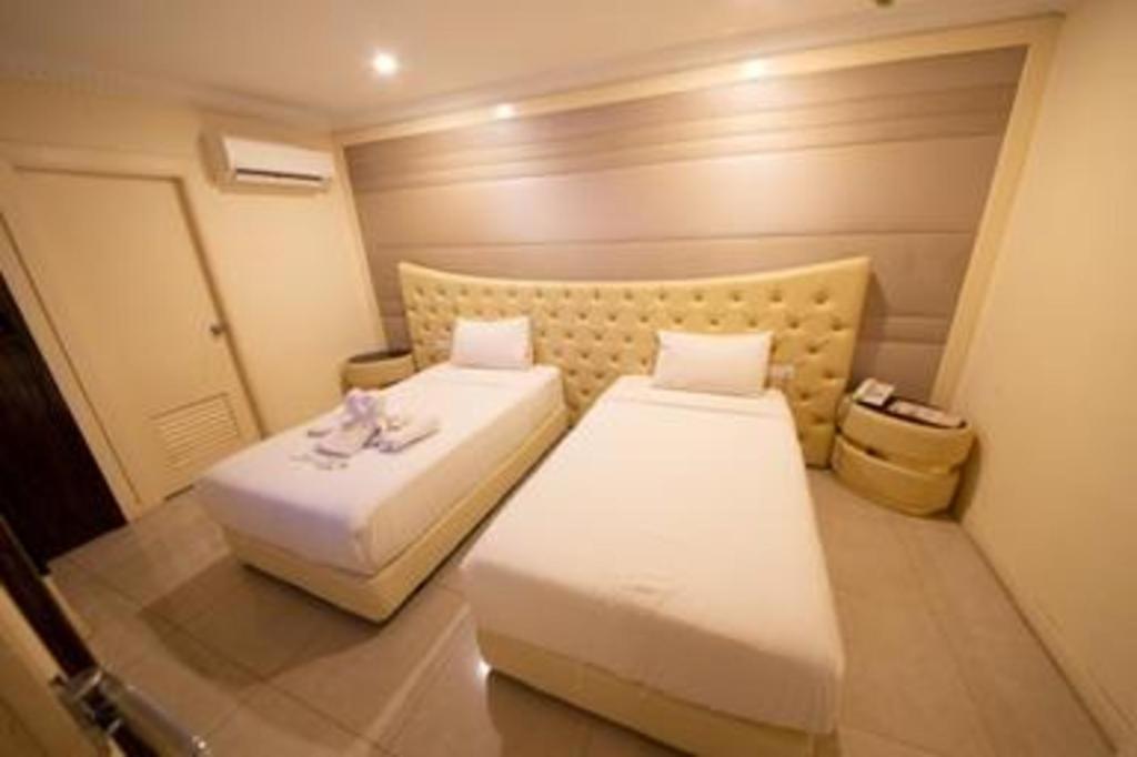 Ritzton Hotel Johor Bahru Esterno foto